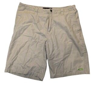 Oakley Mens Plaid Golf Shorts Beige Green Size 34 Flat Front Casual
